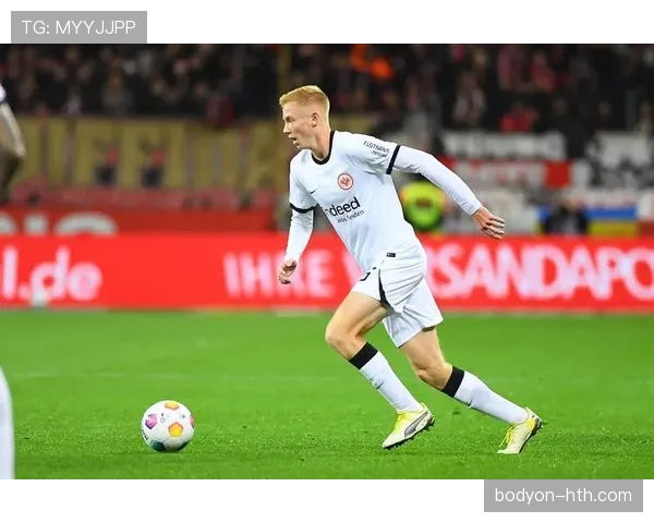 加拉塔萨雷防线坚如磐石,创赛季最佳防守纪录引关注 加拉塔萨雷防线坚如磐石,创赛季最佳防守纪录引关注